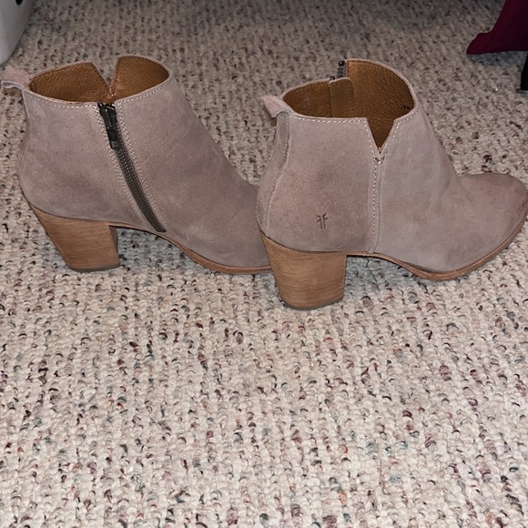 FRYE Boots - Picture 3 of 3